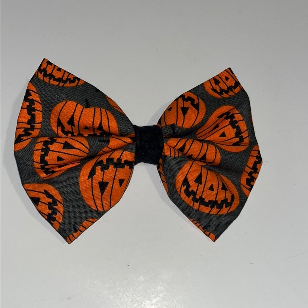 Halloween Pumpkin Bow Tie